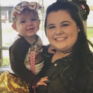 Meet your Posher, Whitney